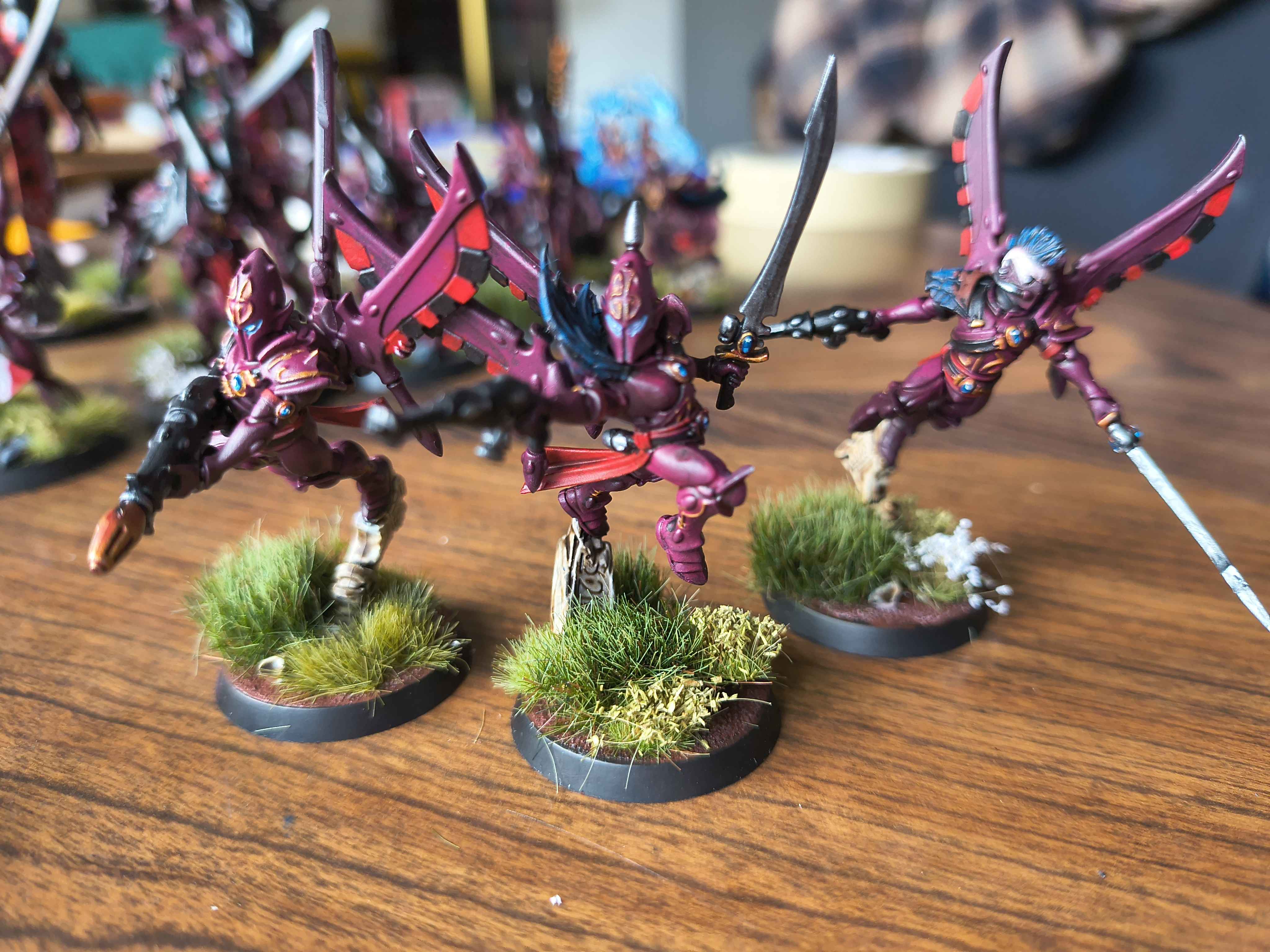 image of three eldar corsairs