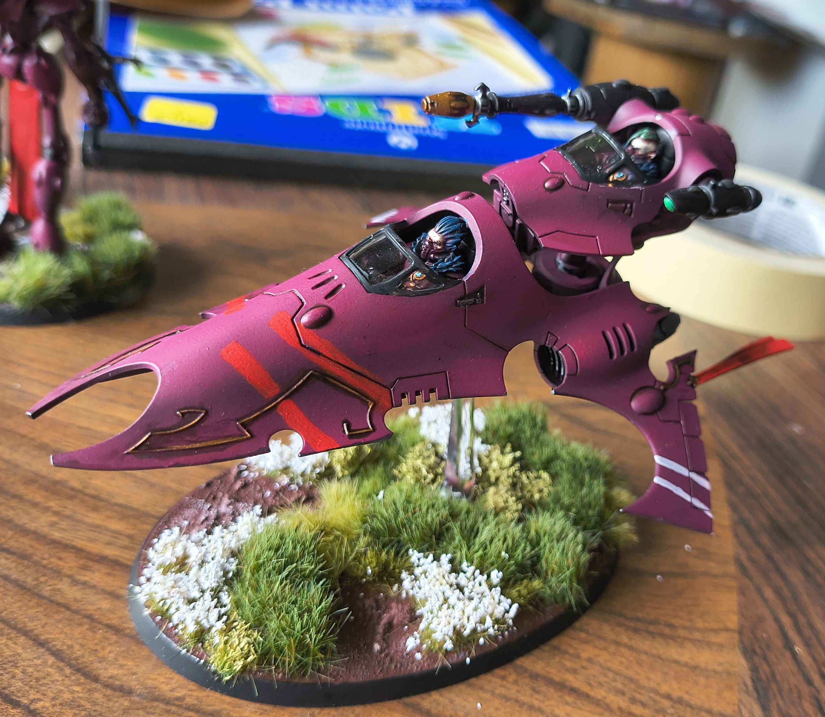 image of an eldar starfang